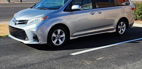 Toyota Sienna 2019