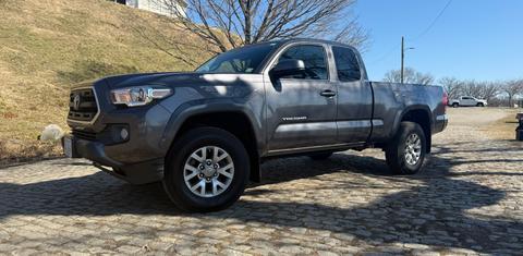 Toyota Tacoma 2016