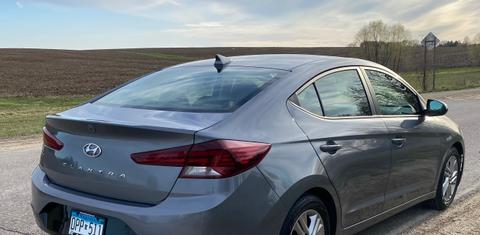 Hyundai Elantra 2019
