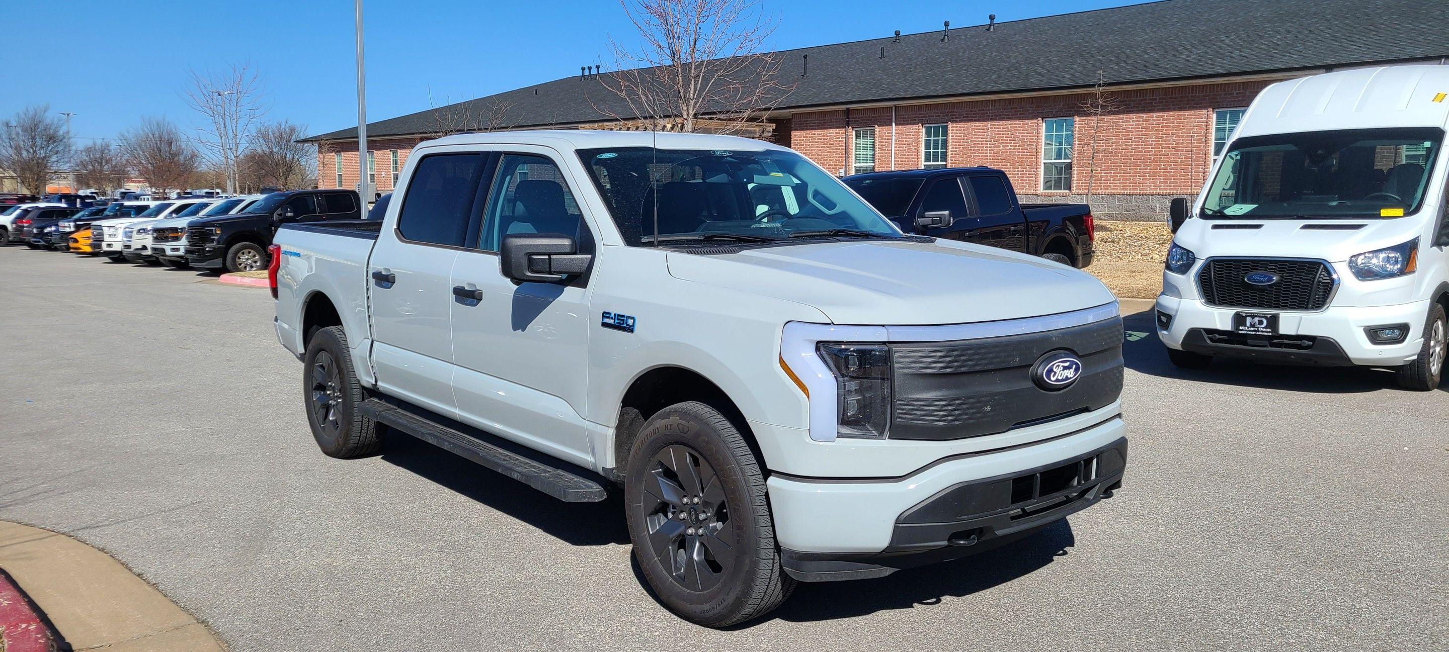 Ford F-150 Lightning 2024 in Bentonville, AR