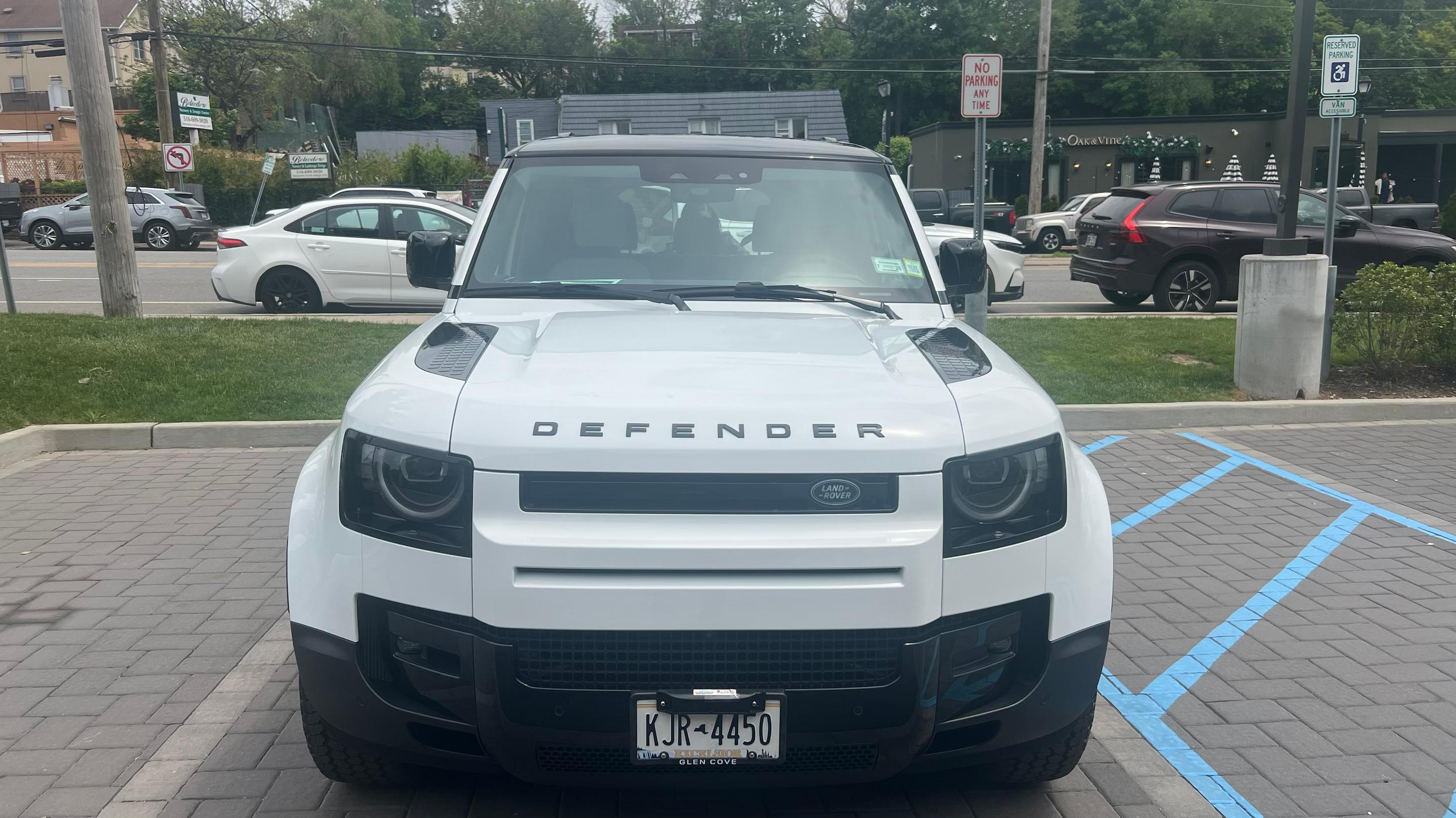 Land Rover Defender 2026 in Rochester, NY