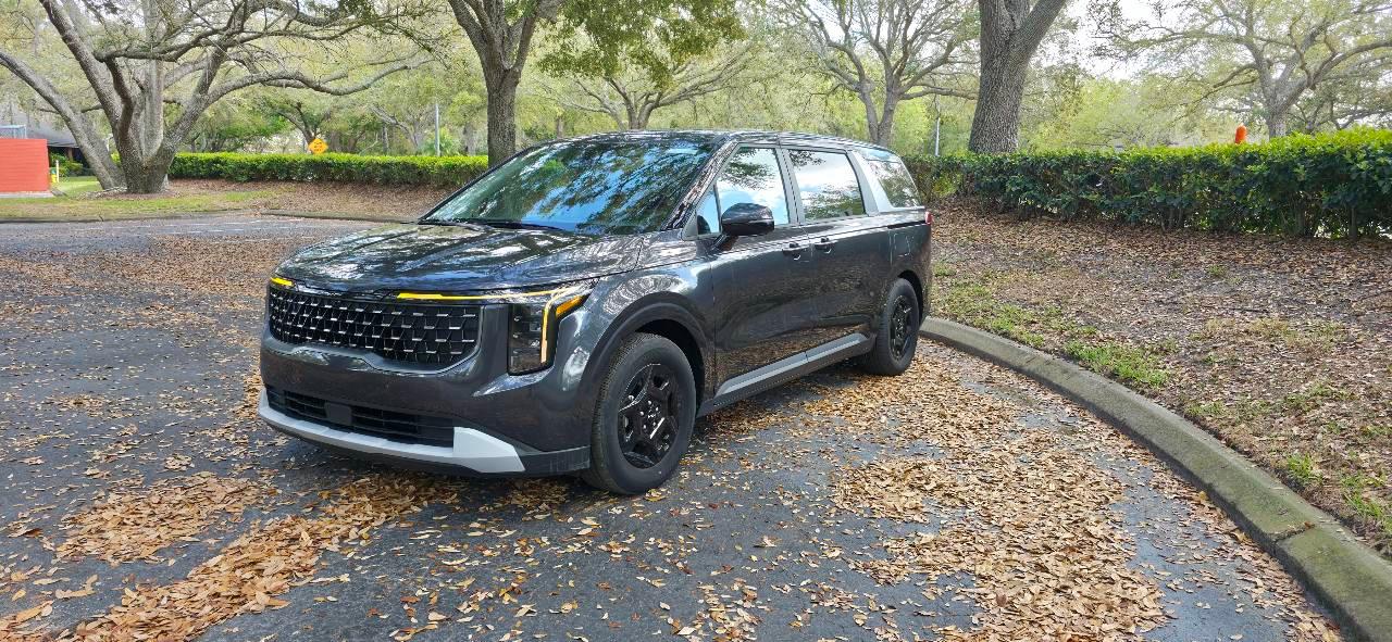 Kia Carnival 2025 in Tampa, FL