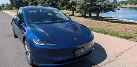 Tesla Model 3 2024