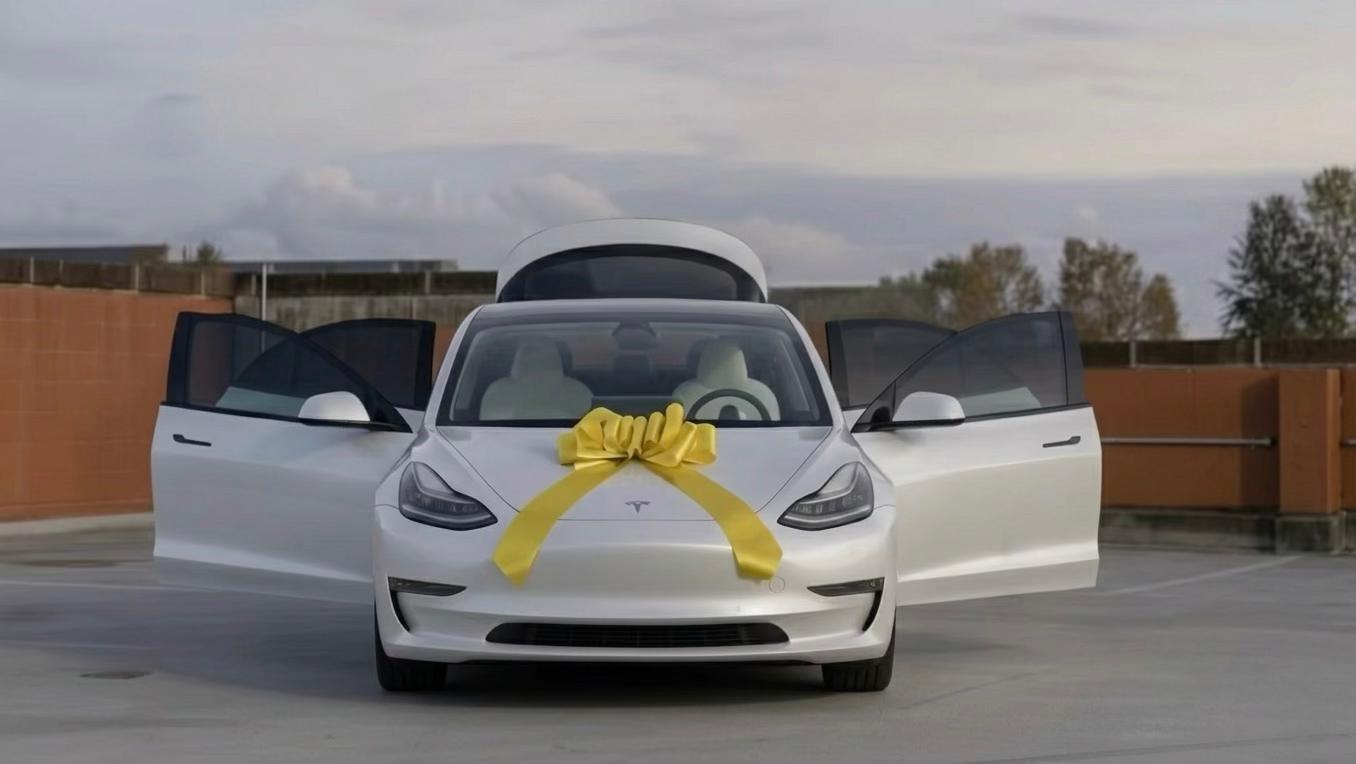 Tesla Model 3 2023 in SeaTac, WA
