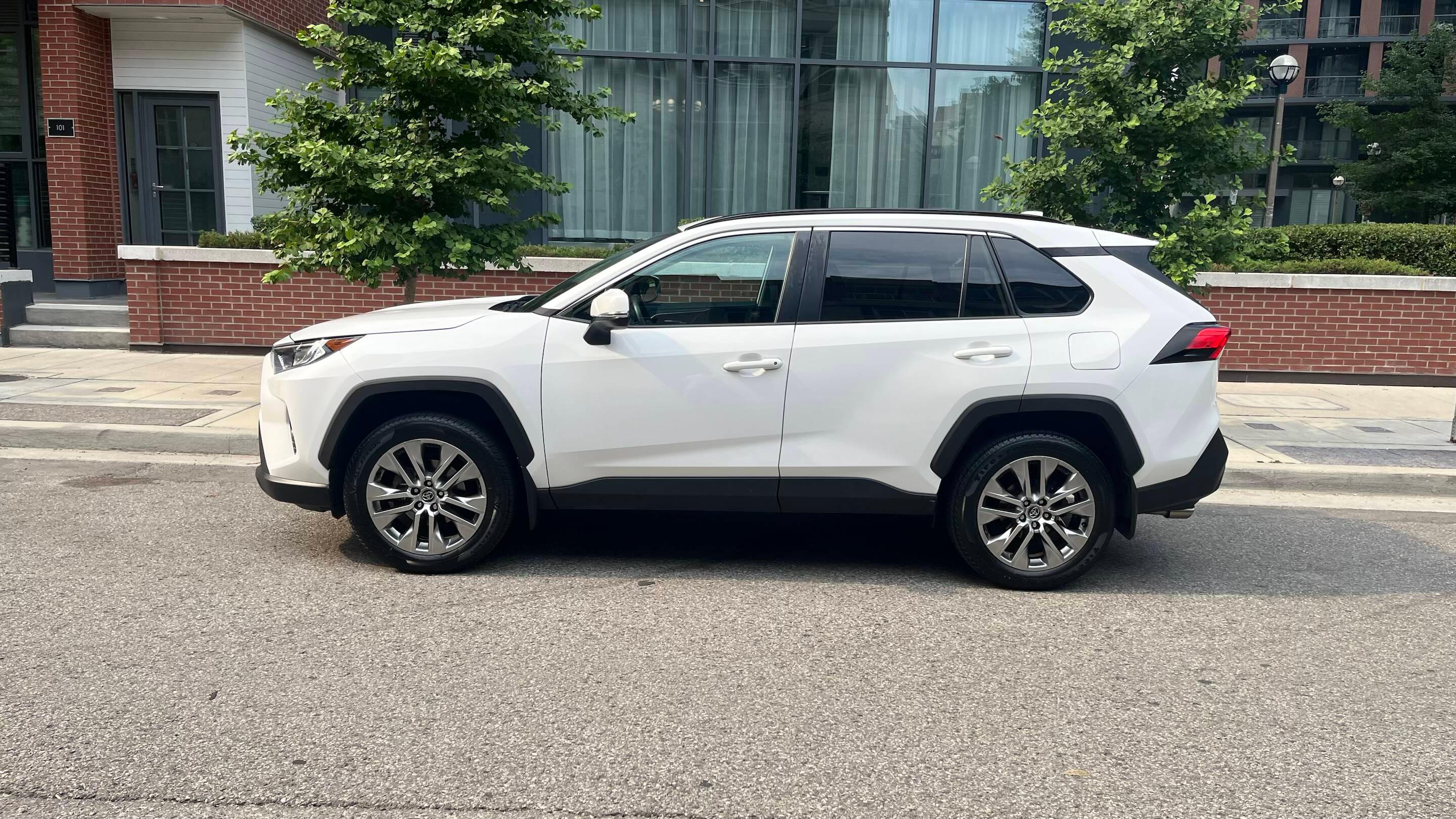 Toyota RAV4 2019 à Toronto, ON