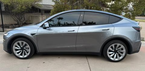 Tesla Model Y 2026