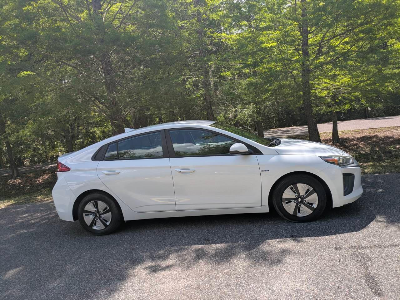 Hyundai Ioniq Hybrid 2020 in 