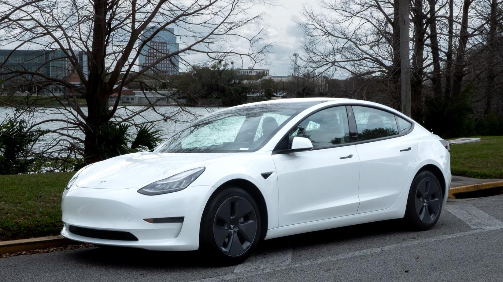 Tesla Model 3 2021 in 