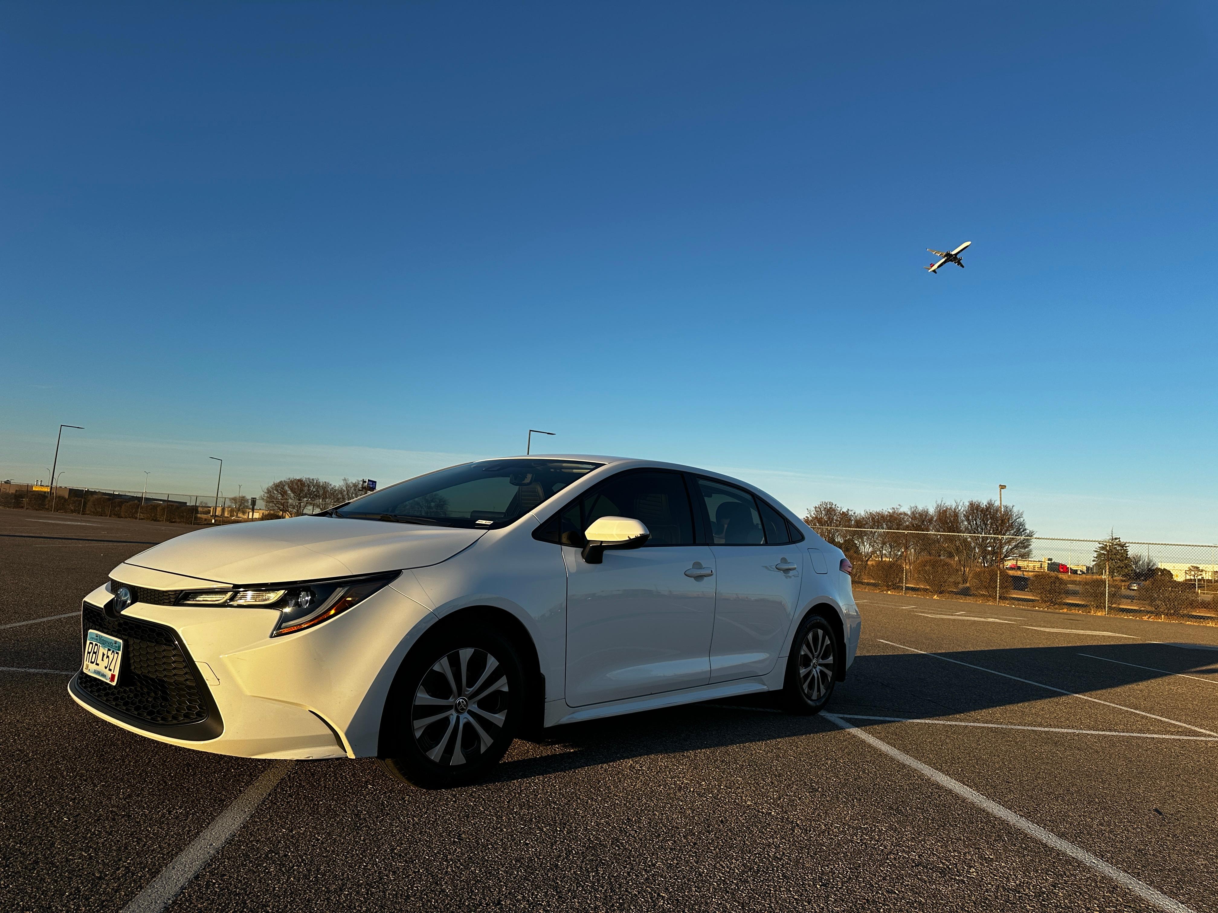 Toyota Corolla Hybrid 2022 in Hopkins, MN