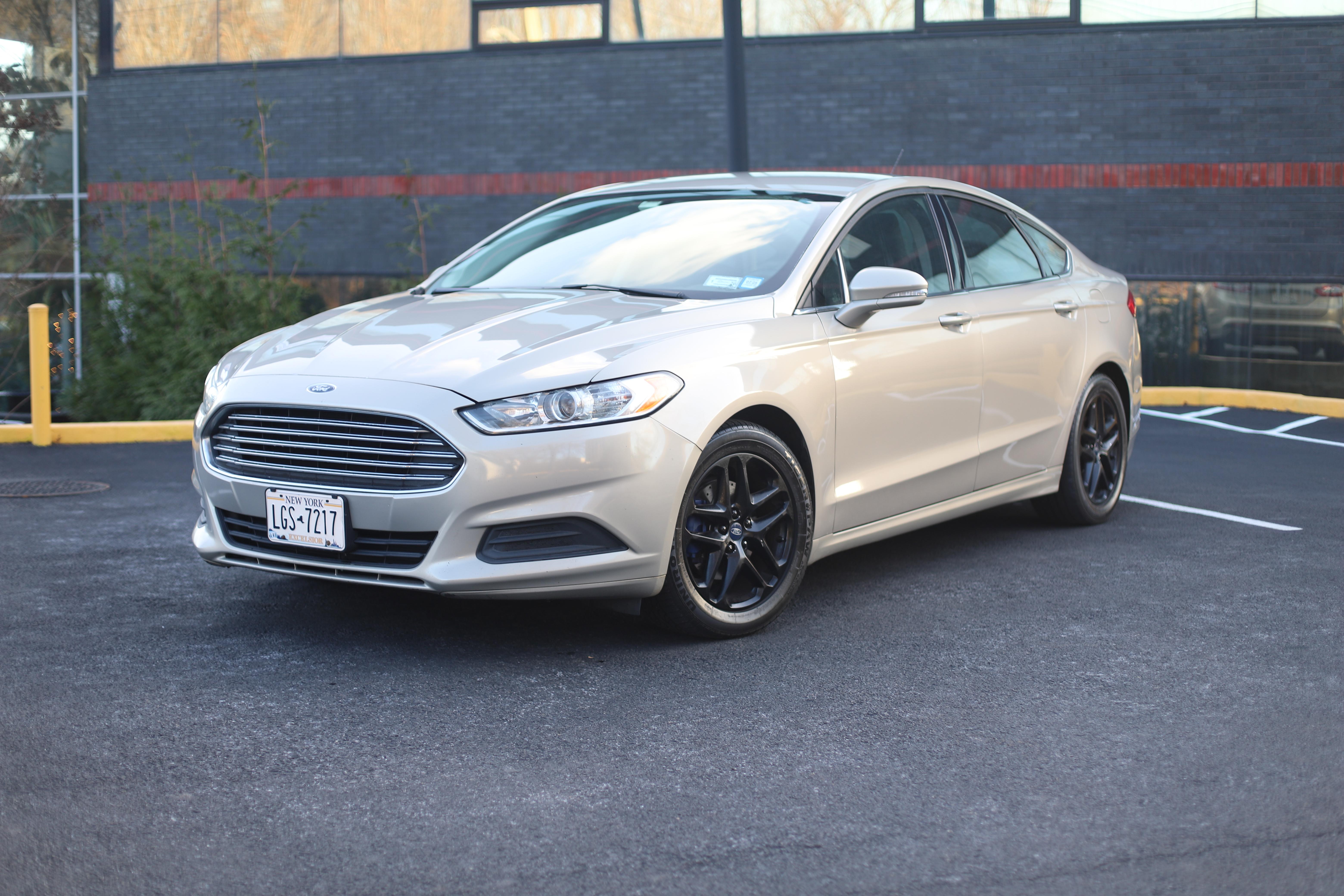 Ford Fusion 2016 rental in Staten Island, NY by Oyebola O. | Turo