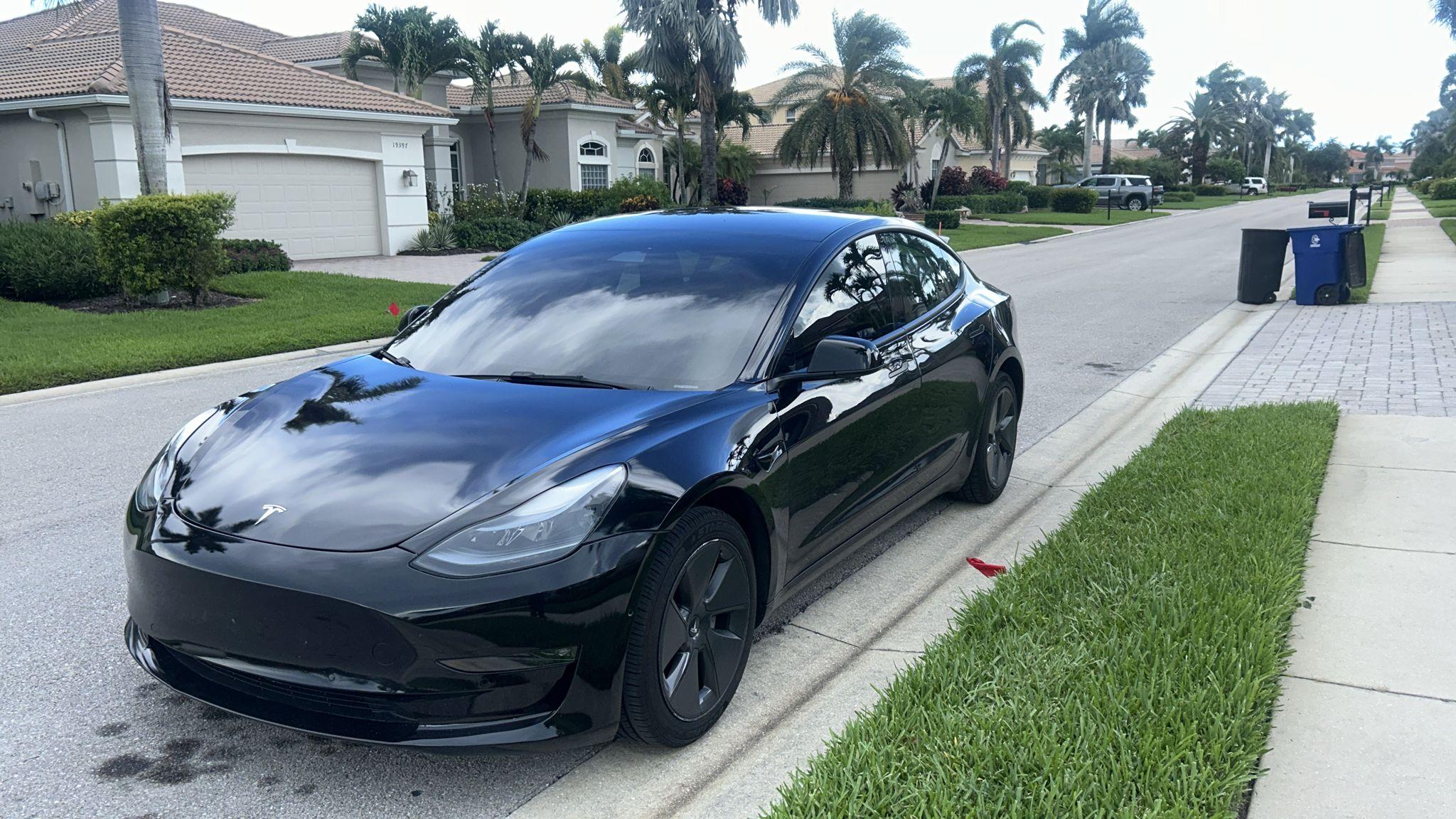 Tesla Model 3 2022 in 