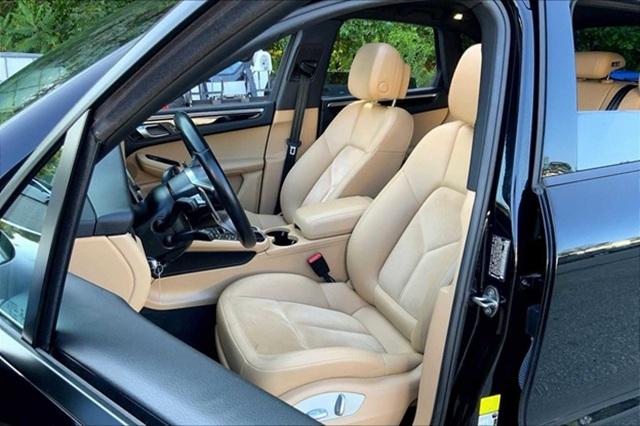 Porsche Macan 2018 in South Portland, ME