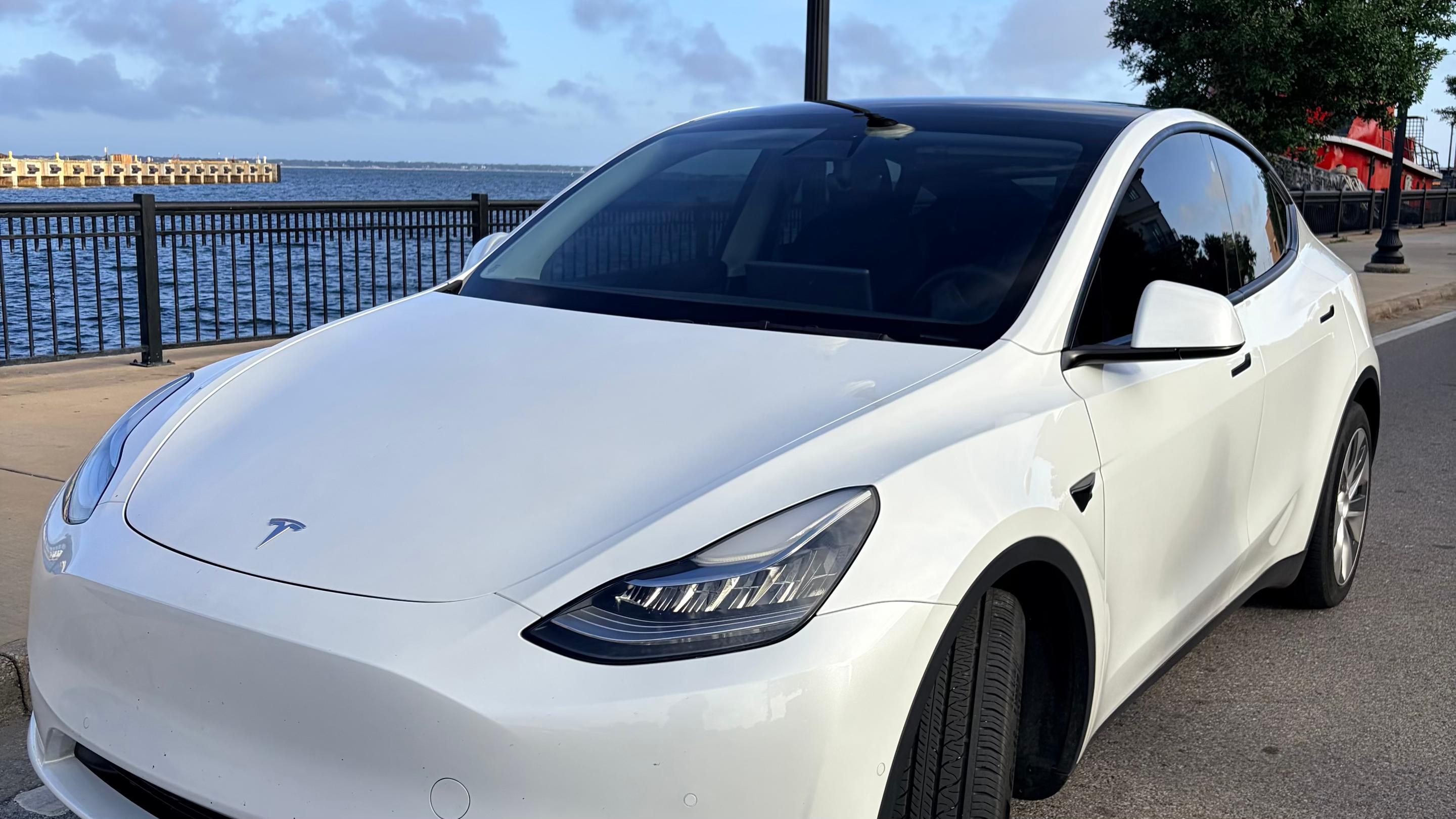 Tesla Model Y 2021 in Pensacola, FL