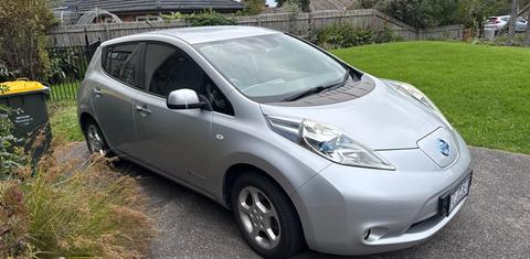 Nissan LEAF 2014