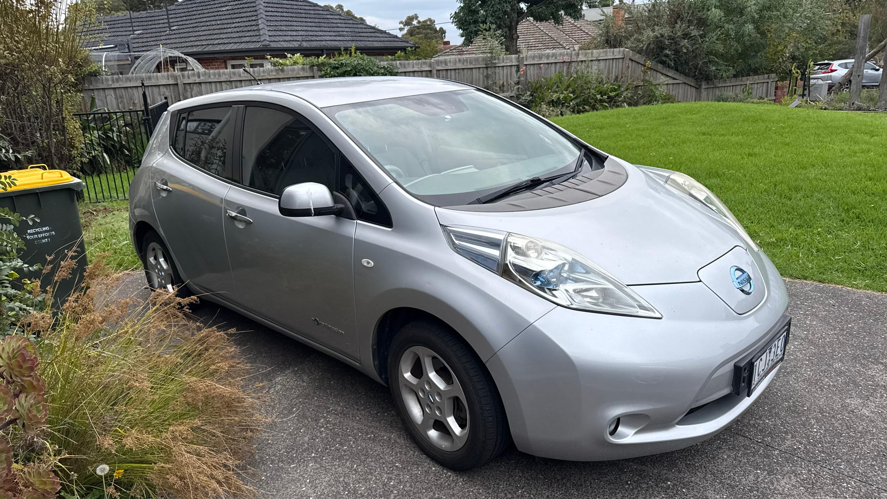 Nissan LEAF 2014 in 