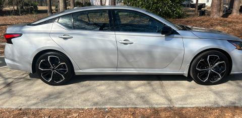 Nissan Altima 2023