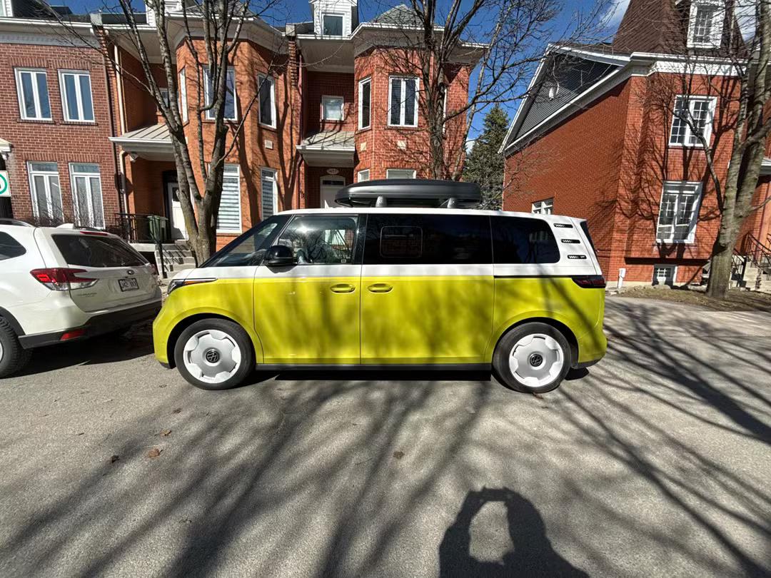 Volkswagen ID. Buzz 2025 rental in Montréal, QC by Felix | Turo