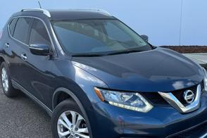 Nissan Rogue car
