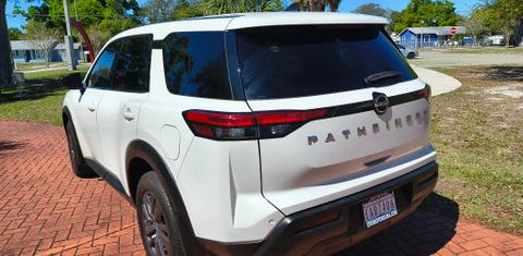 Nissan Pathfinder 2024