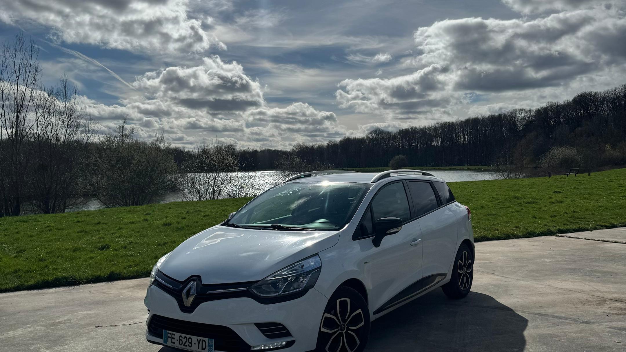 Renault CLIO IV 2019 à Orléans