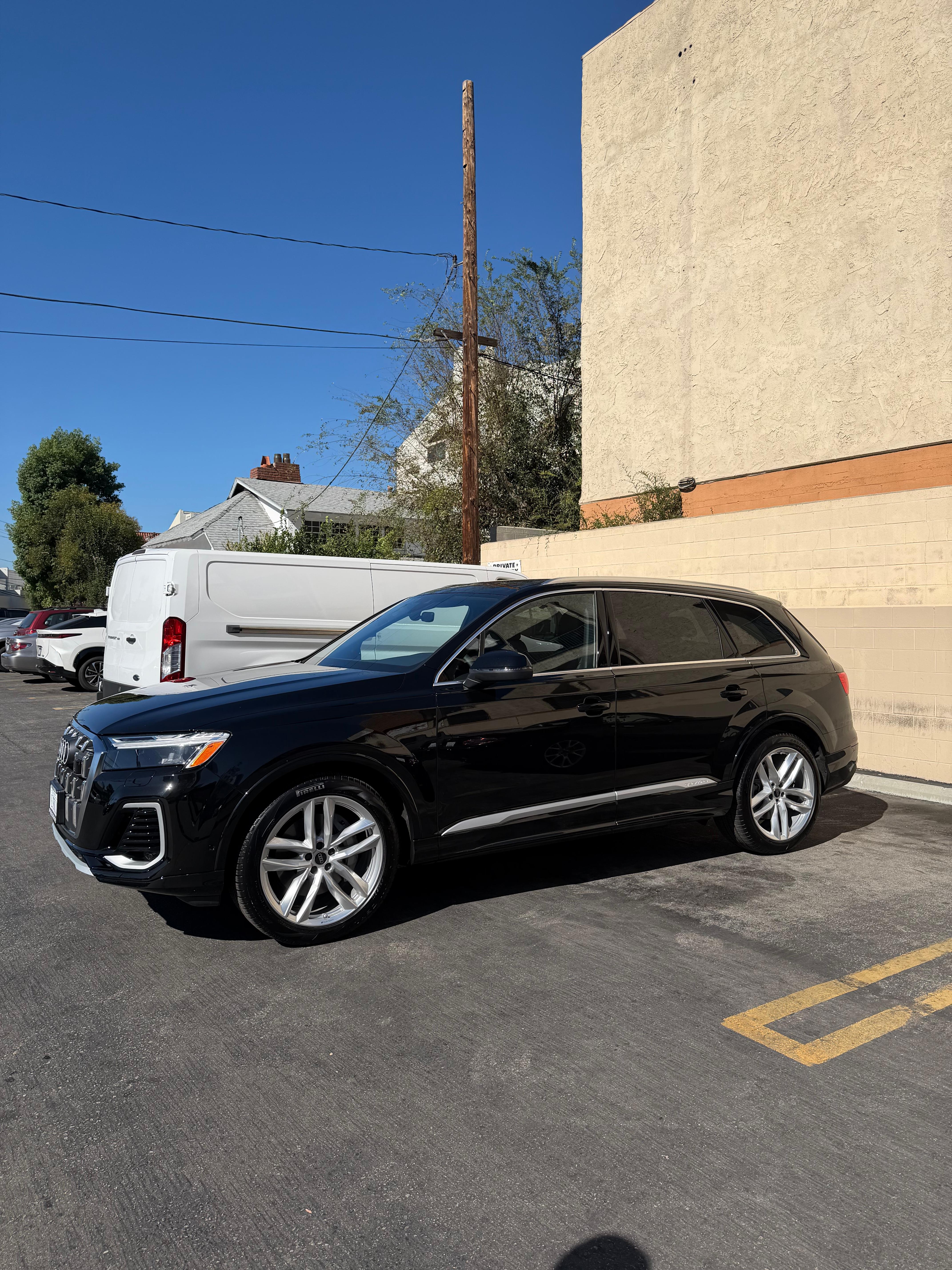 Audi Q7 2025 in Los Angeles, CA