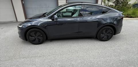 Tesla Model Y 2026