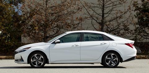 Hyundai Elantra Hybrid 2023