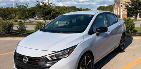 Nissan Versa 2024