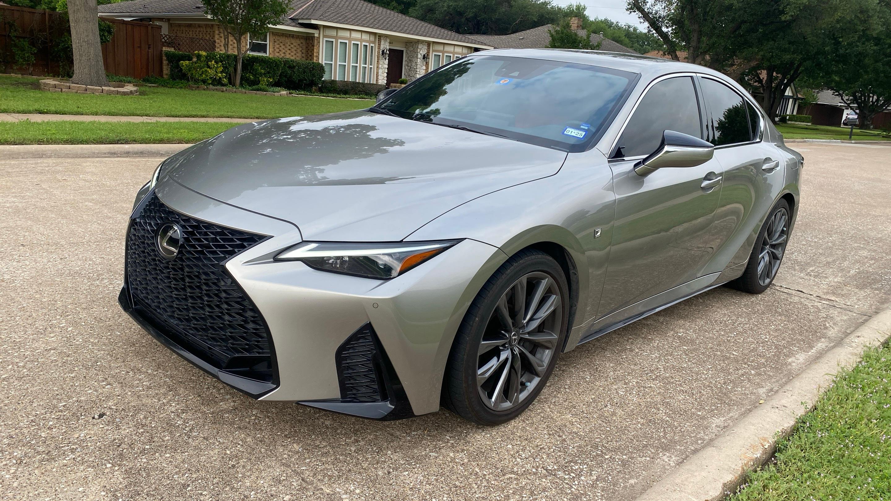 Lexus IS 2023 in Garland, TX