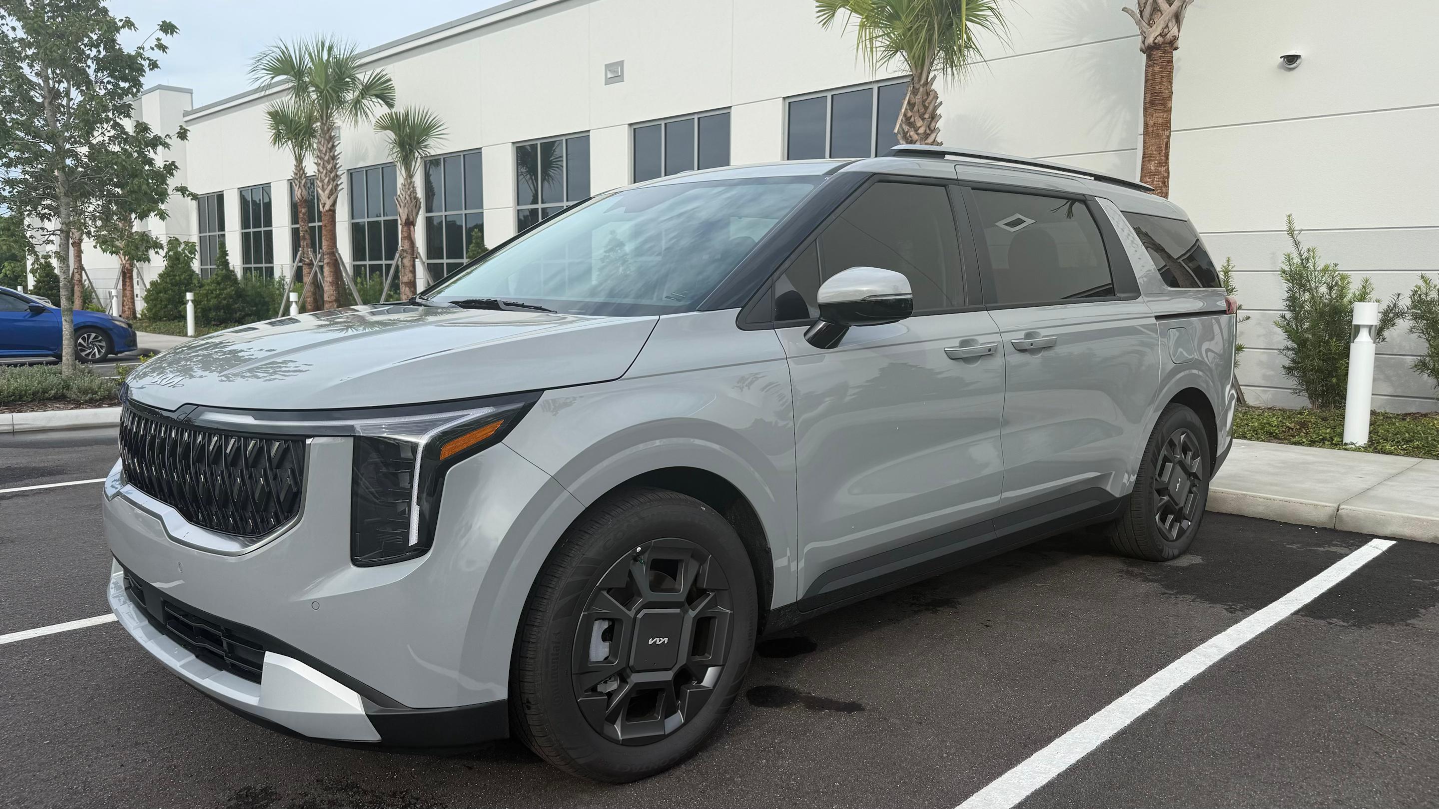 Kia Carnival Hybrid 2026 in Sanford, FL