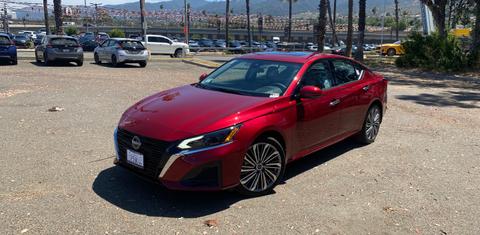 Nissan Altima 2023