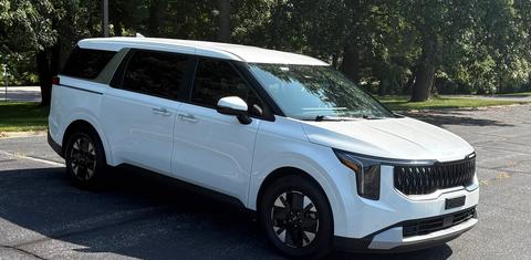 Kia Carnival Hybrid 2025