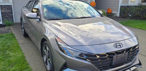 Hyundai Elantra Hybrid 2023