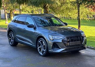 Audi E-tron car