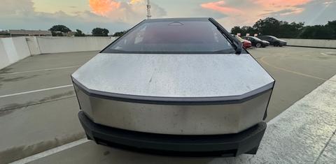 Tesla Cybertruck 2024