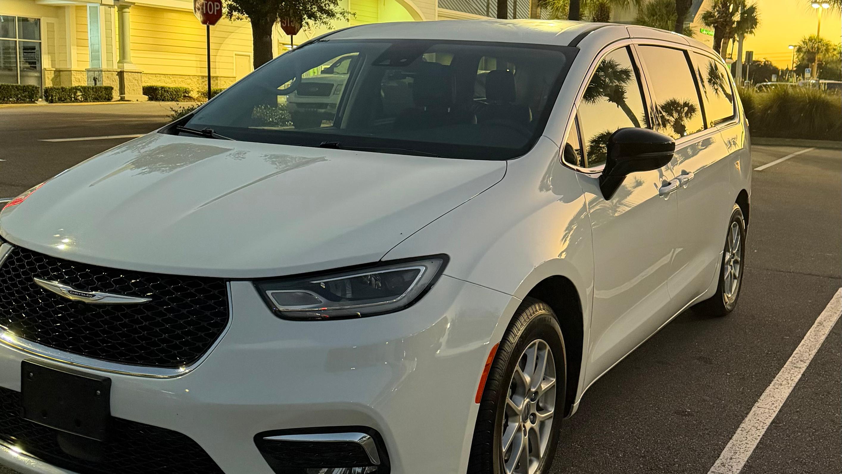 Chrysler Pacifica 2024 in Lutz, FL