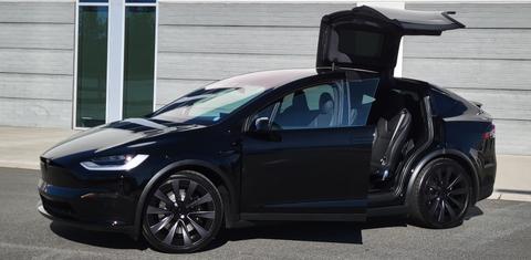 Tesla Model X 2022