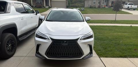 Lexus NX 2025
