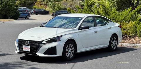 Nissan Altima 2024