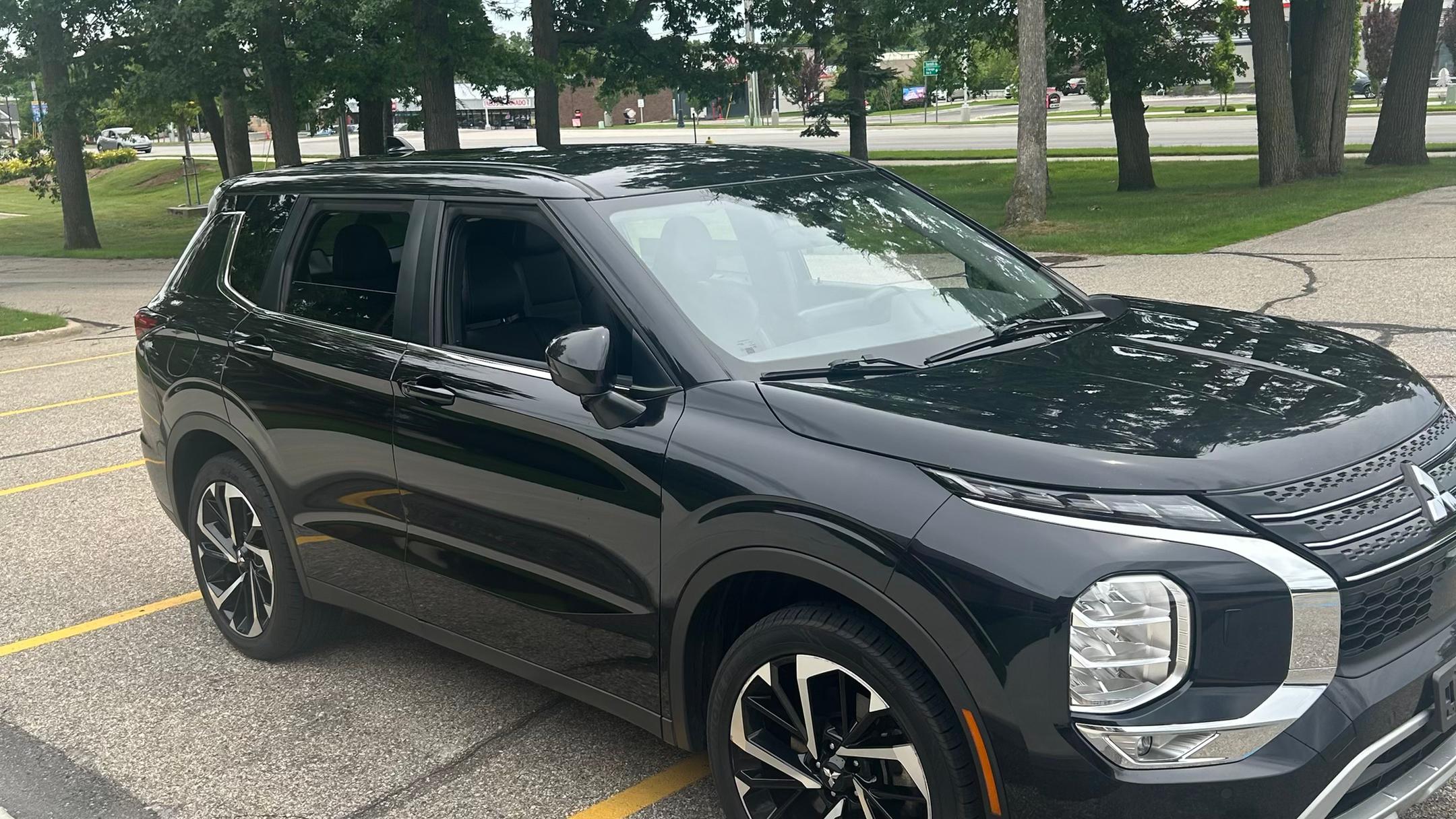 Mitsubishi Outlander 2024 in Grand Rapids, MI