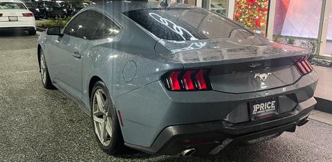 Ford Mustang 2024