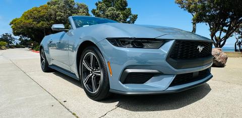 Ford Mustang 2025