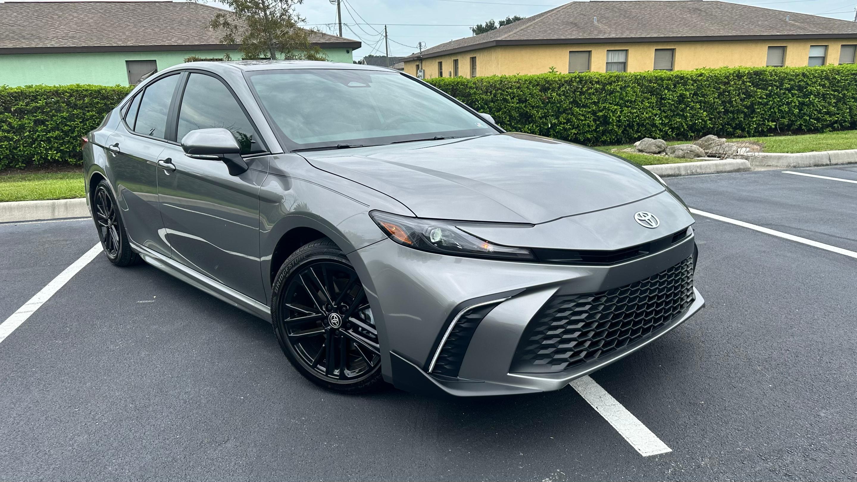 Toyota Camry Hybrid 2026 in Rockledge, FL
