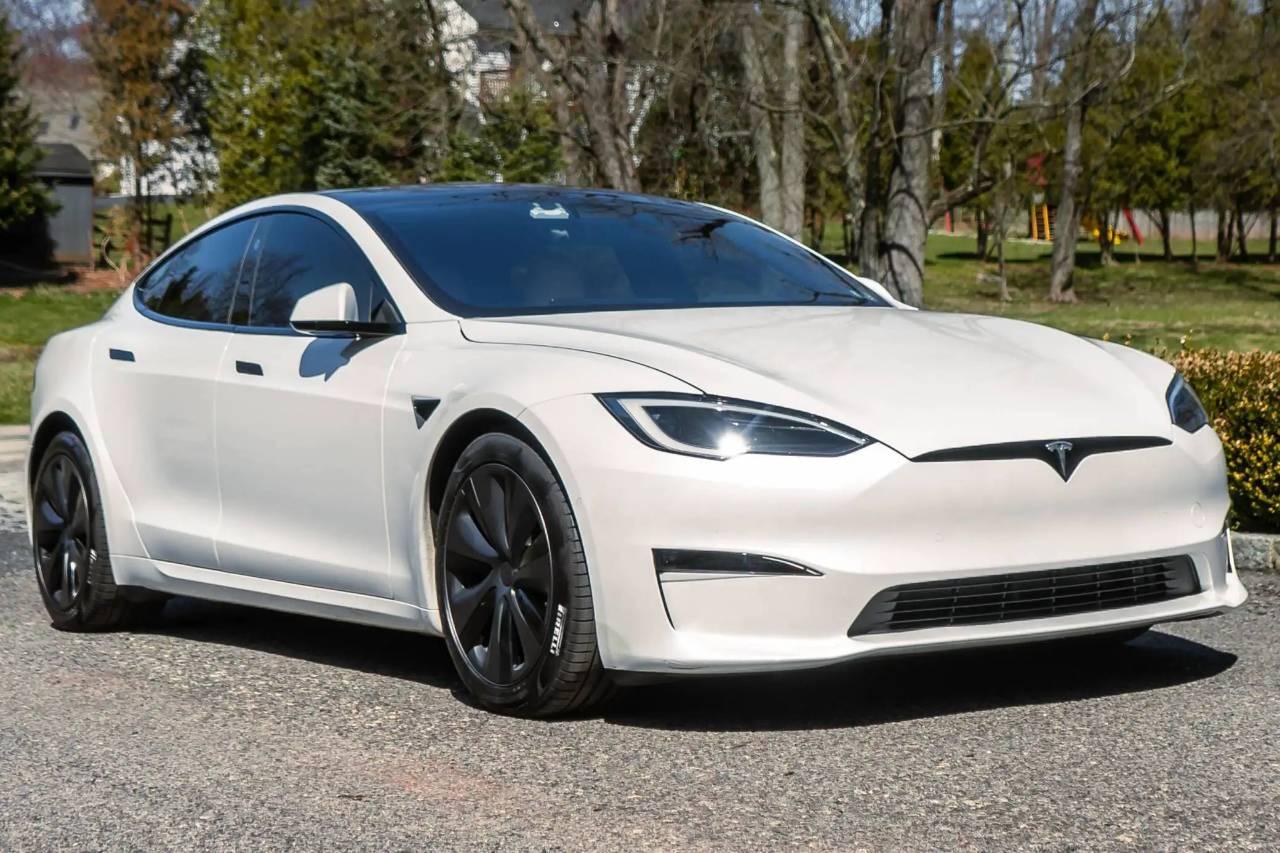 Tesla Model S 2023 in Mississauga, ON