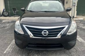 Nissan Versa car