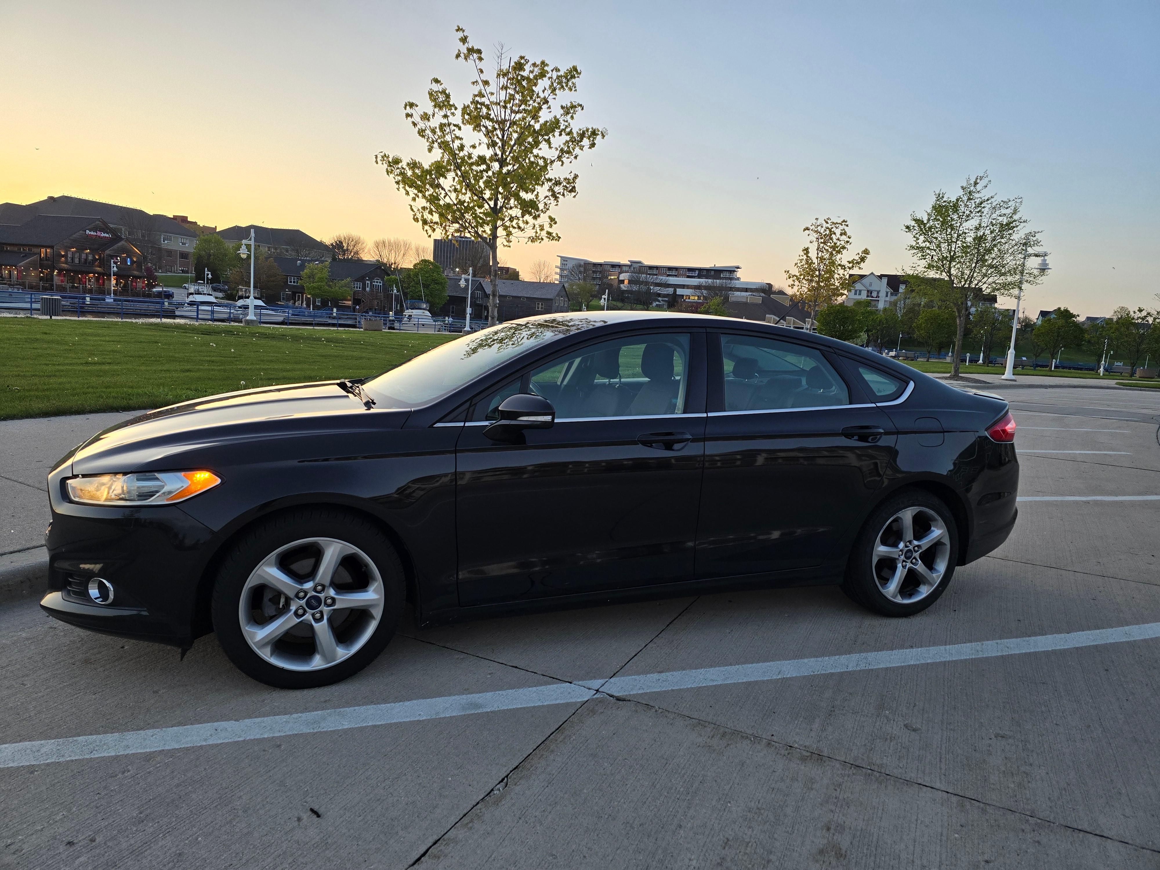 Ford Fusion 2014 in Sheboygan, WI