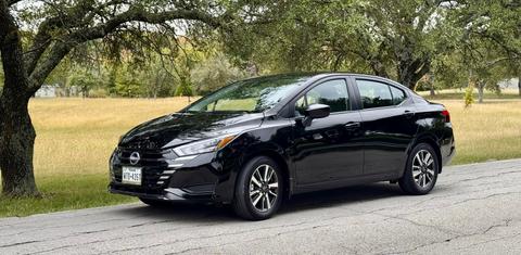 Nissan Versa 2025