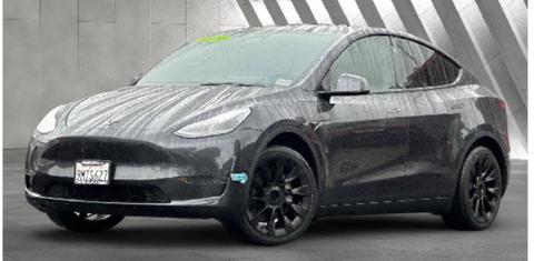 Tesla Model Y 2024
