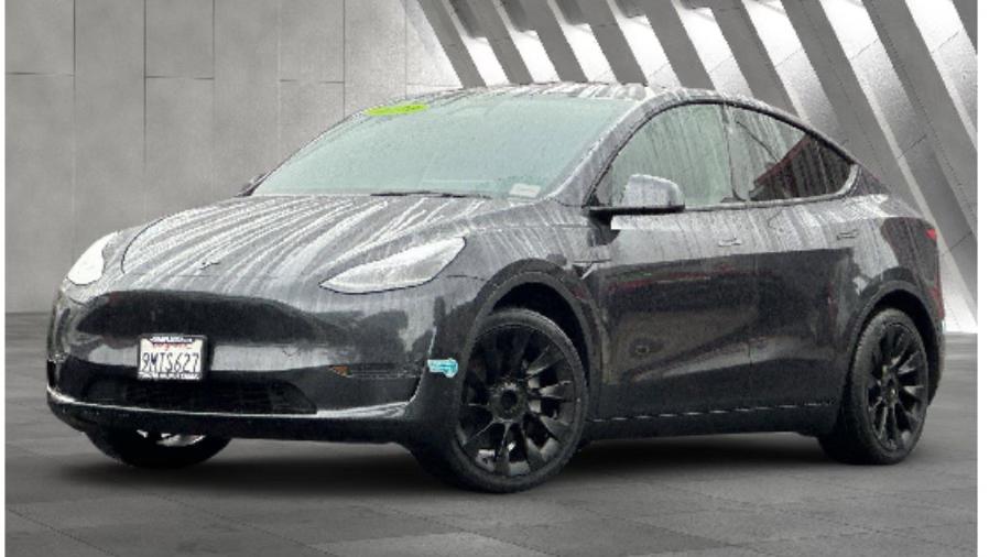 Tesla Model Y 2024 in Oakland, CA