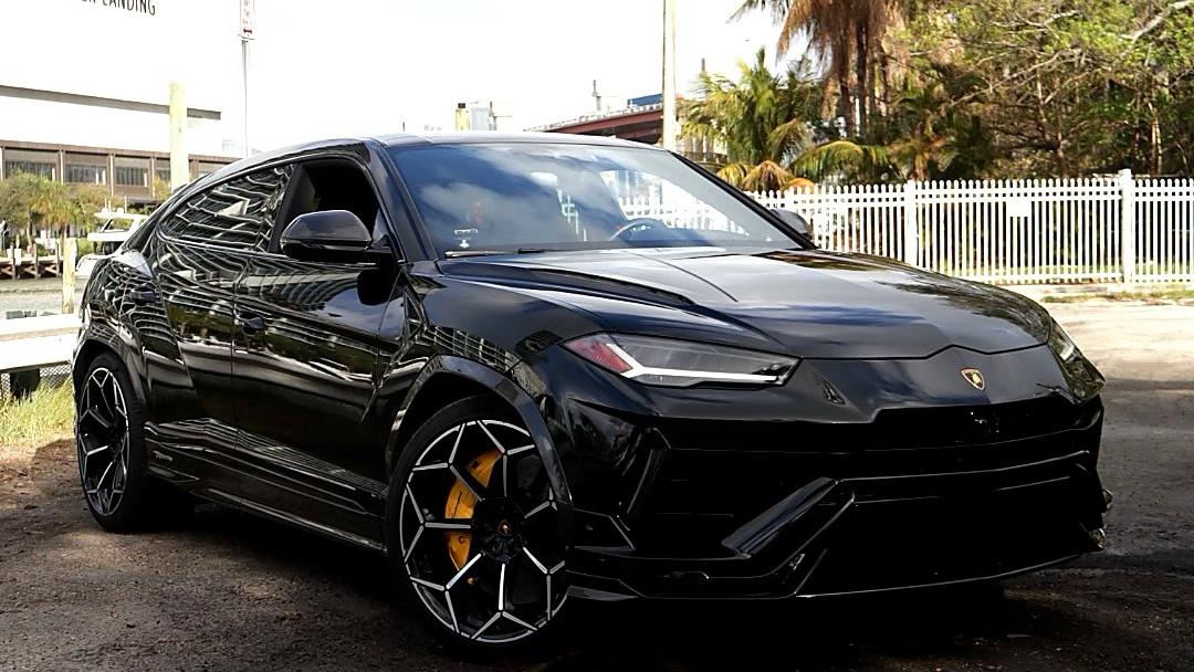 Lamborghini Urus 2024 in Fort Lauderdale, FL